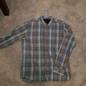 Volcom button down